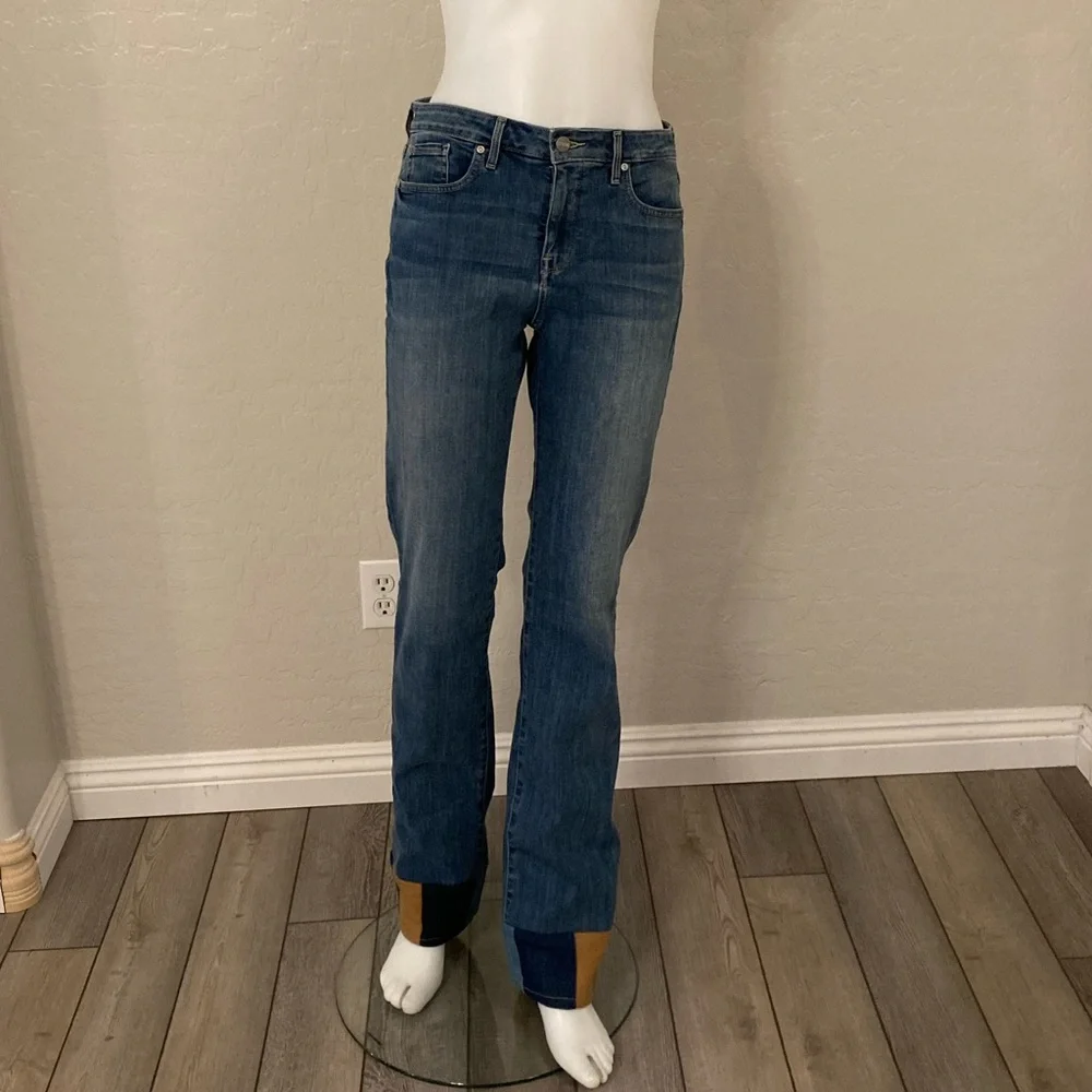 NYDJ Barbara Boot Cut Quilted Hemline LIFTXTUCK Jeans Size 8